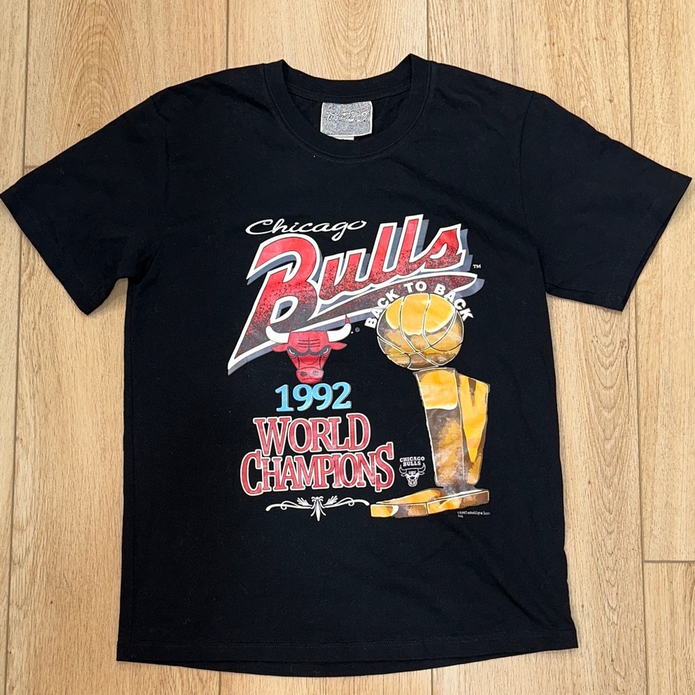 Lace Valley Chicago Bulls Black 1992 World Champions Men’s Shirt Size L